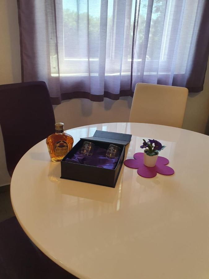 Apartment Creo Loborika Marčana Εξωτερικό φωτογραφία